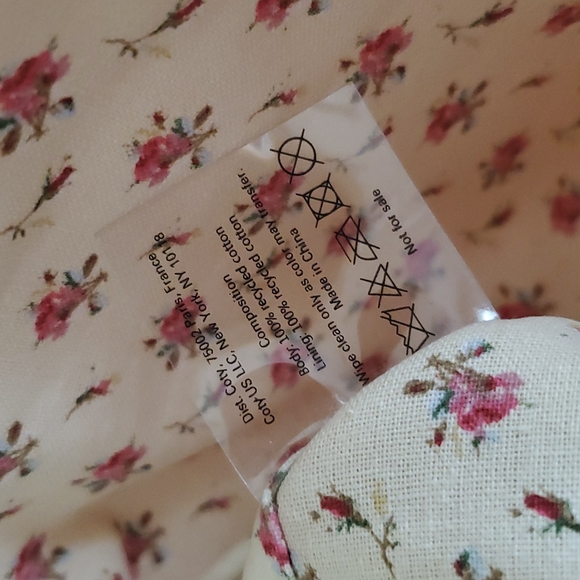 New never used GUCCI pink/peach cotton clutch button pouch bag w/floral interior - Picture 5 of 6